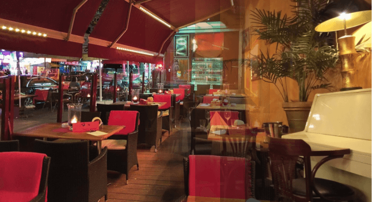 Teatro Lounge: Blick auf die Reeperbahn