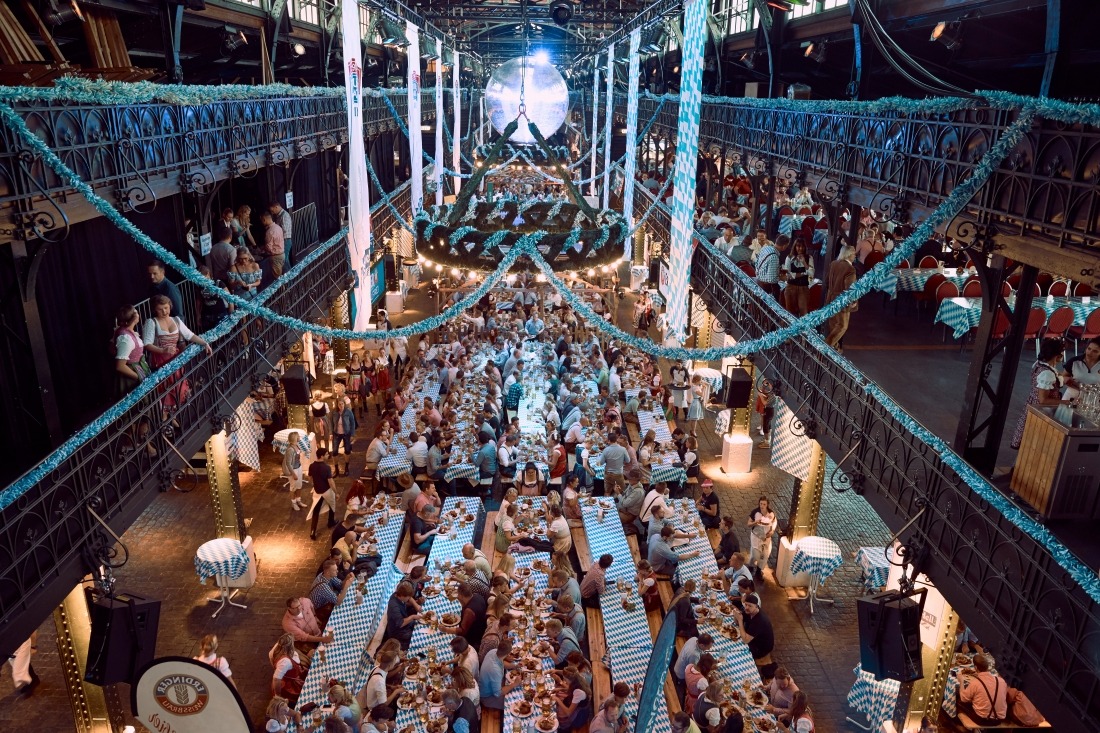 Oktoberfeste: Blick in die Fischauktionshalle